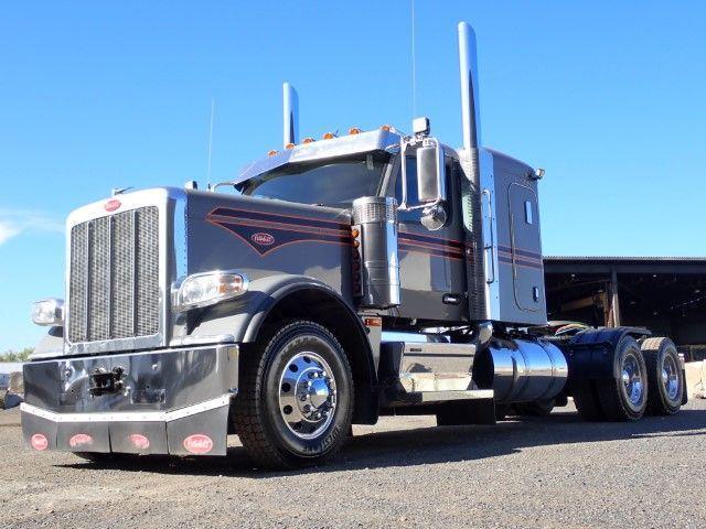 2025 PETERBILT, 90 913 mth, dovoz Kanada — foto 3 z 5