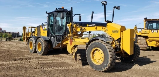 2015 Caterpillar 160M, 1 mth, dovoz Kanada — foto 2 z 5
