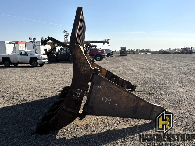 Caterpillar D9, 1 mth, dovoz Kanada — foto 5 z 5