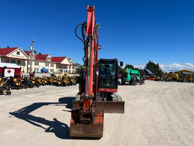 2017 Kubota KX080-4, 1 mth, dovoz Kanada — foto 2 z 5