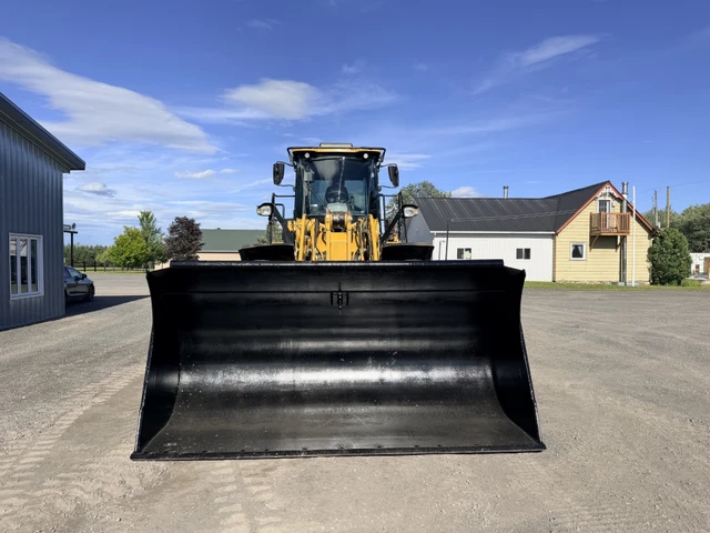 2017 Caterpillar 950M, 1 mth, dovoz Kanada — foto 3 z 5