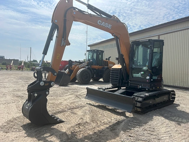 2025 Case CX85E, dovoz Kanada — foto 1