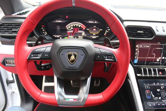 2020 Lmbrghn Urus, bílá, 62 000 km, dovoz Kanada — foto 4 z 20
