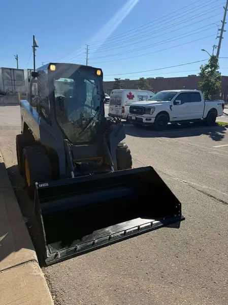 2011 John Deere 320D, dovoz Kanada — foto 5 z 10