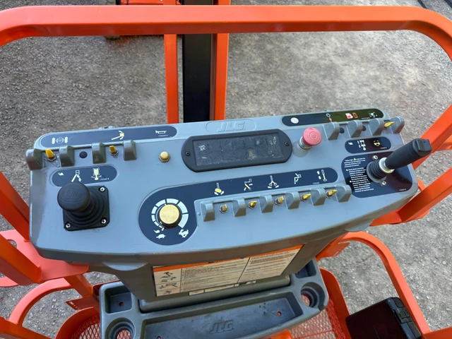 2014 JLG E300AJP, 1 mth, dovoz Kanada — foto 4 z 5
