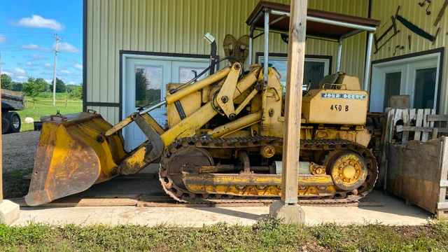 John Deere 450, dovoz Kanada — foto 2 z 5