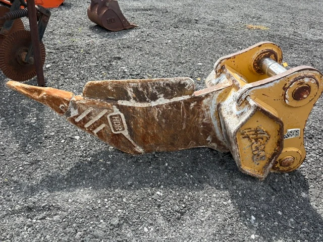 Caterpillar AMI, dovoz Kanada — foto 2 z 4