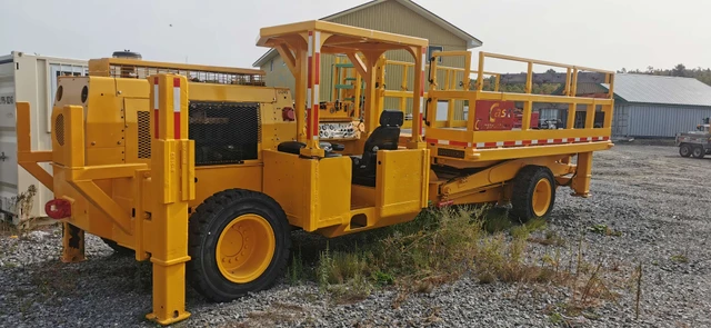 2000 SANDVIK, 1 mth, dovoz Kanada — foto 2 z 5