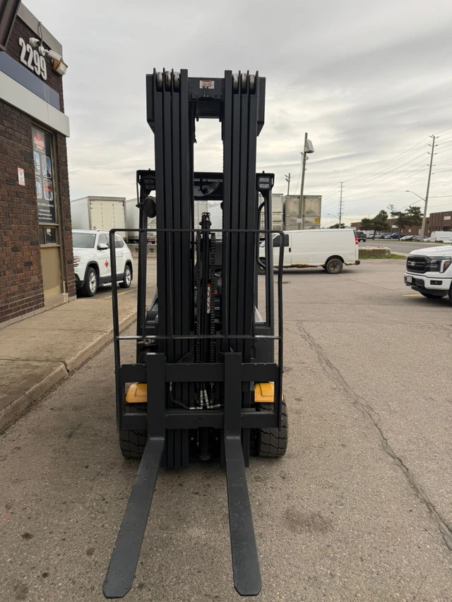 2017 Caterpillar, 1 mth, dovoz Kanada — foto 3 z 5