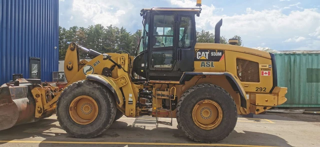 2017 Caterpillar 930M, 1 mth, dovoz Kanada — foto 2 z 5