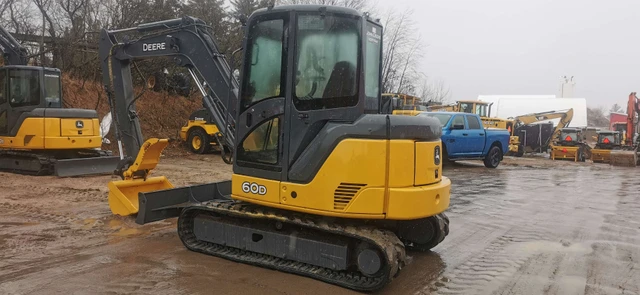 2014 John Deere 60D, 1 mth, dovoz Kanada — foto 5 z 5