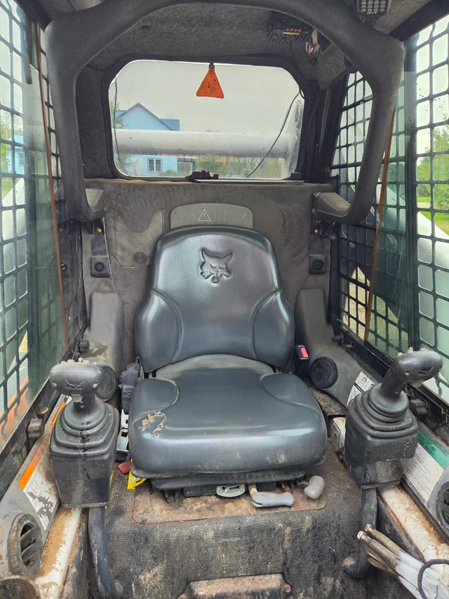 Bobcat A300, dovoz Kanada — foto 5 z 5