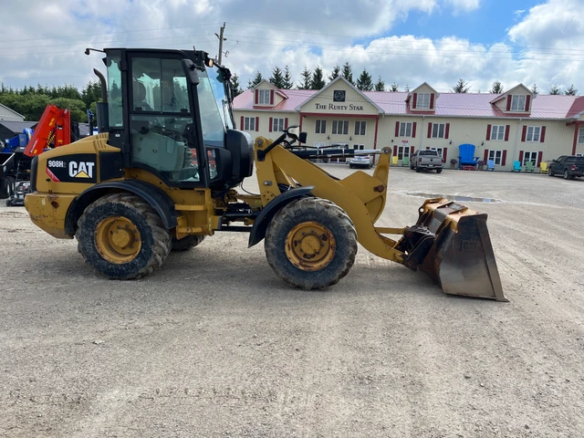 2013 Caterpillar 908H2, 1 mth, dovoz Kanada — foto 4 z 5