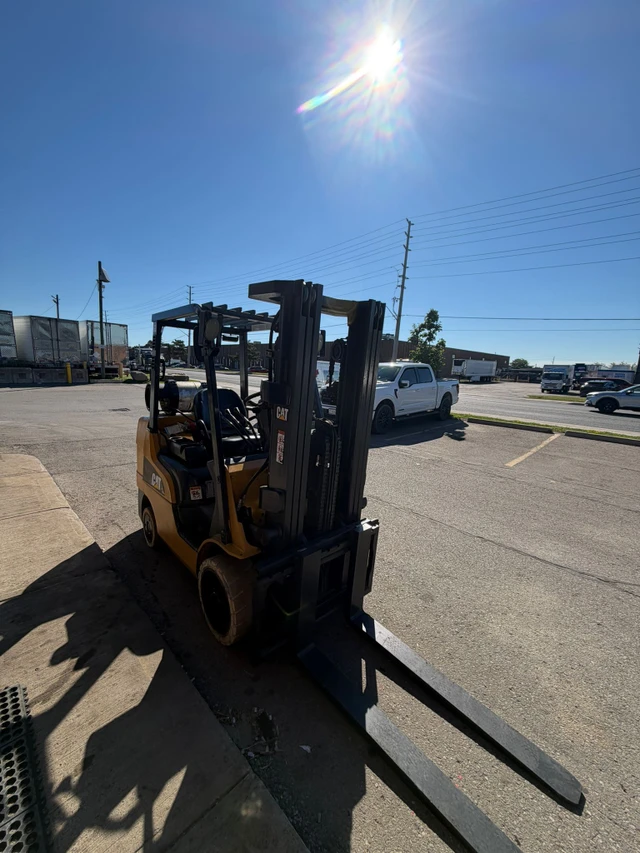 2015 Caterpillar 6000, 1 mth, dovoz Kanada — foto 3 z 5