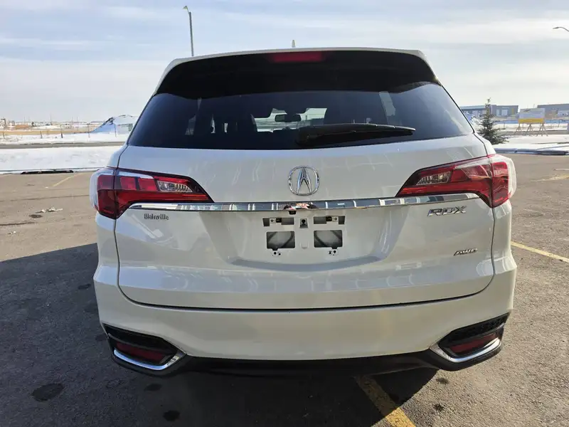 2016 Acura RDX Tech, bílá, 154 248 km, dovoz Kanada — foto 2 z 12