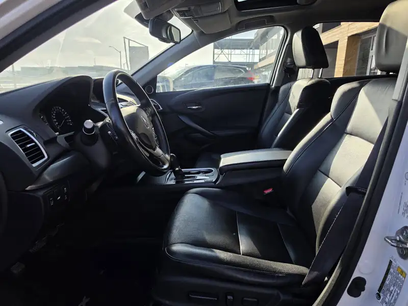 2016 Acura RDX Tech, bílá, 154 248 km, dovoz Kanada — foto 6 z 12