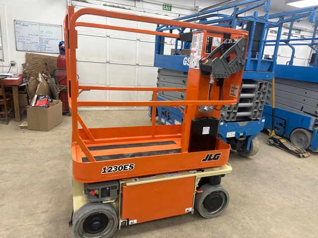 2014 JLG INVENTORY, 1 mth, dovoz Kanada — foto 3 z 5
