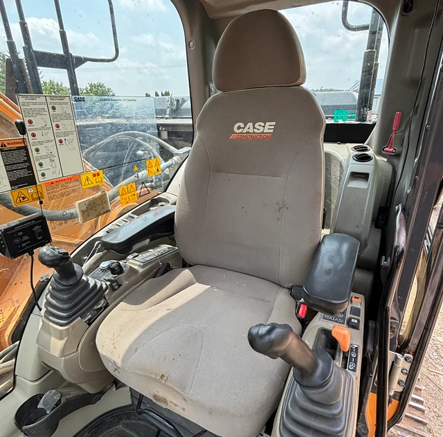 2015 Case CX250D, 1 mth, dovoz Kanada — foto 5 z 5
