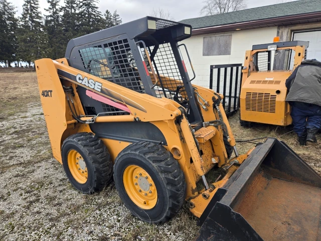 2003 Case 40XT, 1 mth, dovoz Kanada — foto 2 z 5