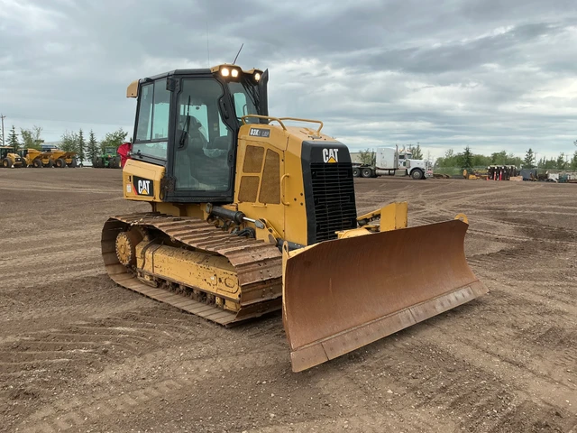 2016 Caterpillar D3K2, 1 mth, dovoz Kanada — foto 2 z 5