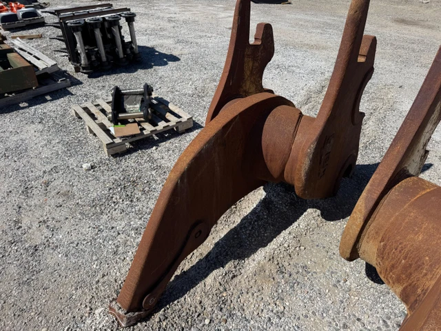 EXCAVATOR, dovoz Kanada — foto 5 z 5