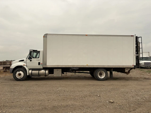 2013 NAVISTAR, 286 031 mth, dovoz Kanada — foto 3 z 5