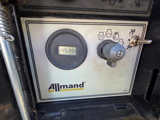 2010 ALLMAND, dovoz Kanada — foto 4 z 5