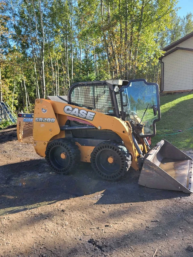 2013 Case SR200, dovoz Kanada — foto 1