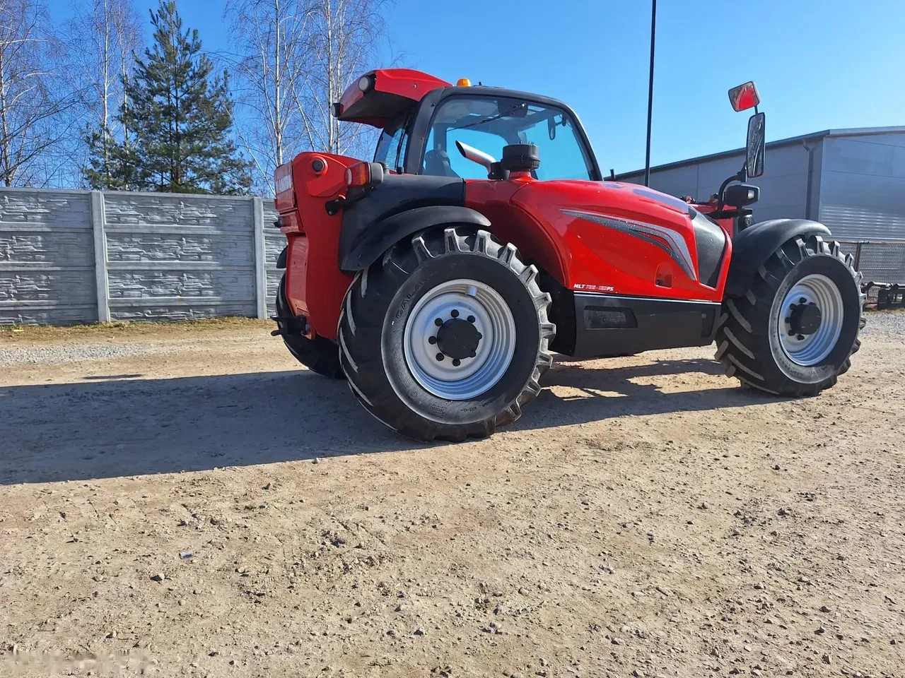 2016 Manitou, dovoz Skladem v EU — foto 1