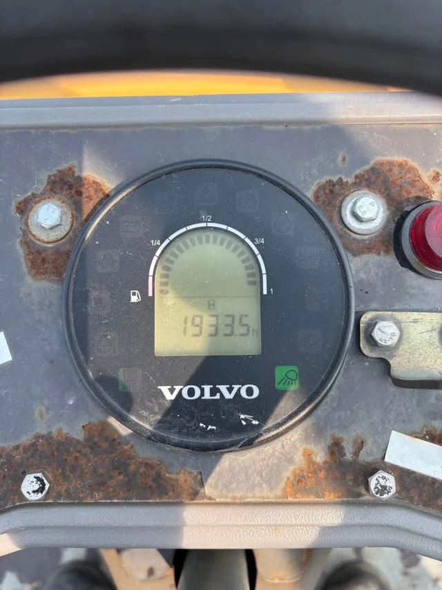 Volvo DOUBLE, 1 mth, dovoz Kanada — foto 5 z 5
