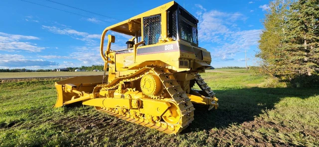 1998 D8R, dovoz Kanada — foto 4 z 5