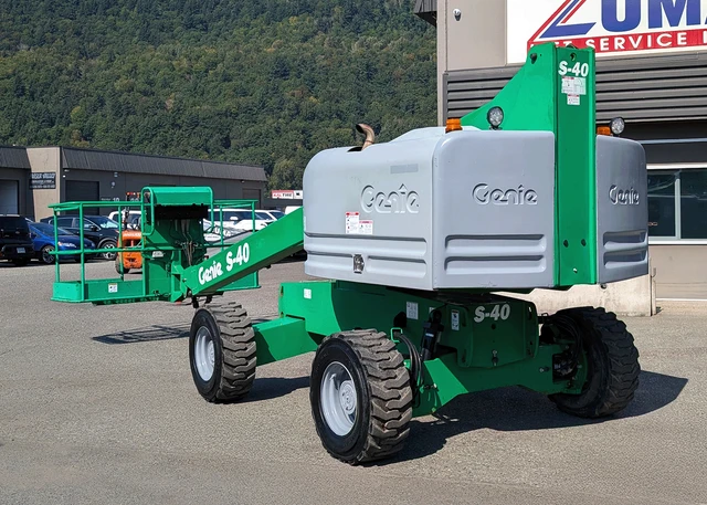 2016 Genie S40, 2 878 mth, dovoz Kanada — foto 3 z 5