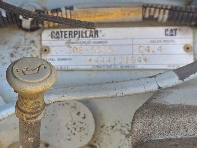 2011 Caterpillar C4.4, dovoz Kanada — foto 3 z 4