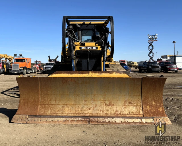 2012 Caterpillar D6T, 1 mth, dovoz Kanada — foto 2 z 5