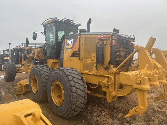 2012 Caterpillar 16M, 1 mth, dovoz Kanada — foto 2 z 5