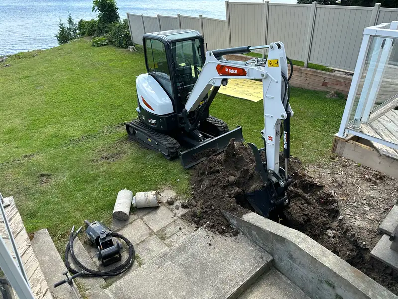 2023 Bobcat E35-WHITE, bílá, 5 mth, dovoz Kanada — foto 7 z 12