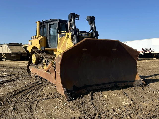 2011 Caterpillar D8T, dovoz Kanada — foto 2 z 5