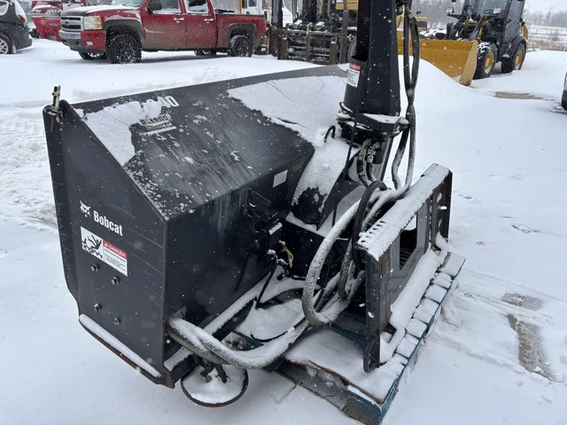 Bobcat 85, 1 mth, dovoz Kanada — foto 2 z 3