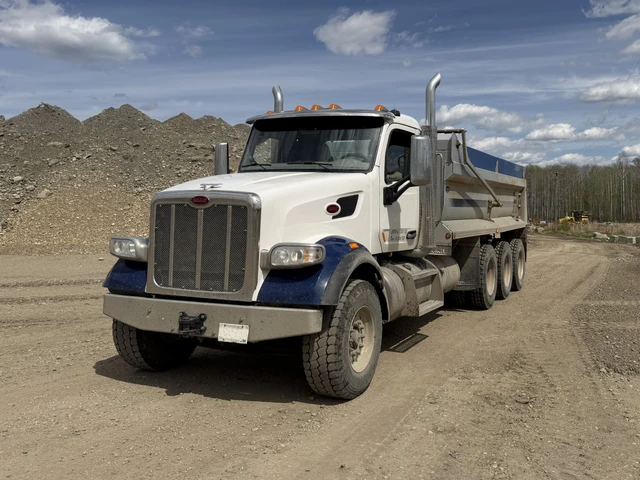 2018 PETERBILT, 382 036 mth, dovoz Kanada — foto 2 z 5