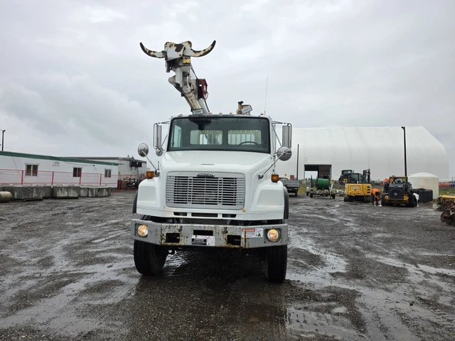 2002 Caterpillar FREIGHTLINER, 99 455 mth, dovoz Kanada — foto 5 z 5