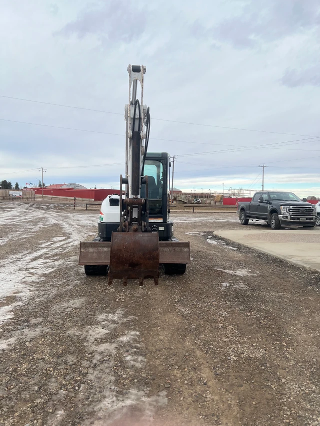 2017 Bobcat E50, červená, 1 mth, dovoz Kanada — foto 4 z 5