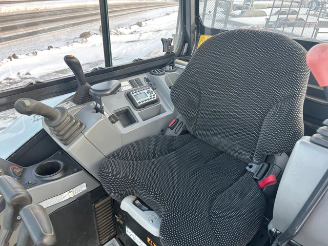 2019 Bobcat E35, 1 mth, dovoz Kanada — foto 3 z 5