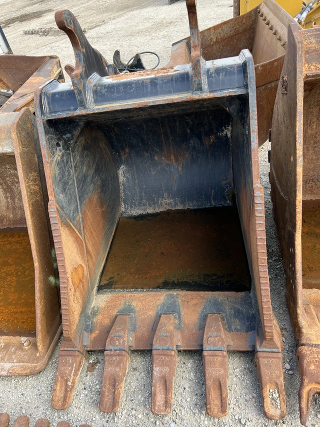 300, dovoz Kanada — foto 4 z 5