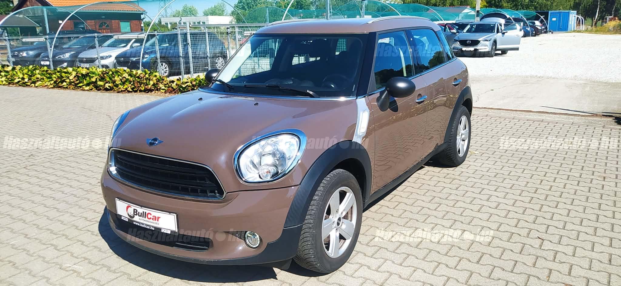 MINI, 123 000 km, Maďarsko — foto 1
