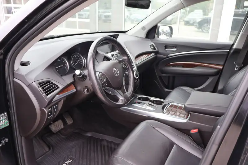 2017 Acura MDX Nav Pkg, černá, 158 822 km, dovoz Kanada — foto 2 z 12