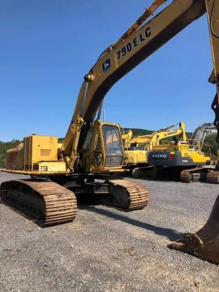 1997 John Deere 790-E 790 E, dovoz Kanada — foto 4 z 5