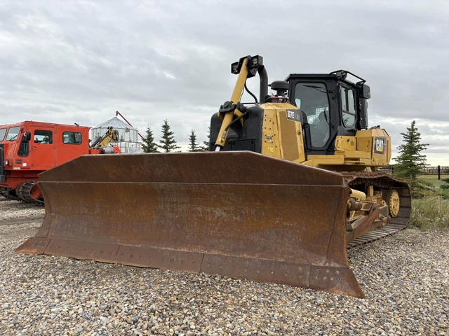 2015 Caterpillar D7E, dovoz Kanada — foto 2 z 5