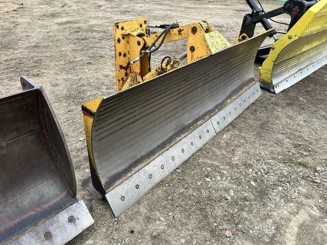 Caterpillar WELDCO, 1 mth, dovoz Kanada — foto 3 z 5