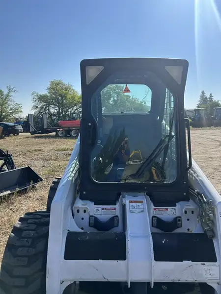 2002 Bobcat A220, dovoz Kanada — foto 5 z 7