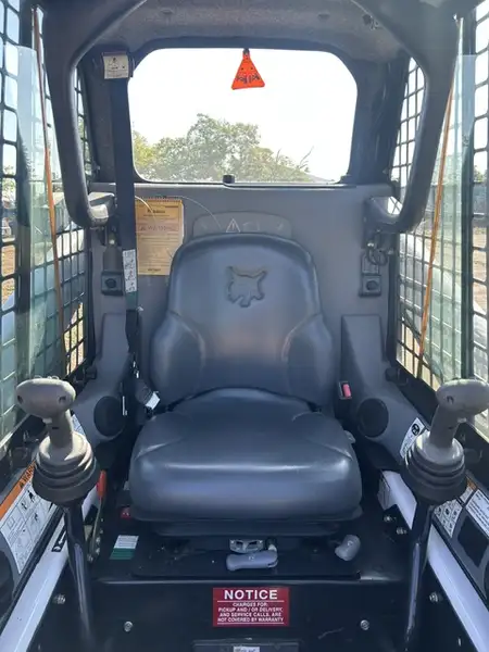 2002 Bobcat A220, dovoz Kanada — foto 6 z 7